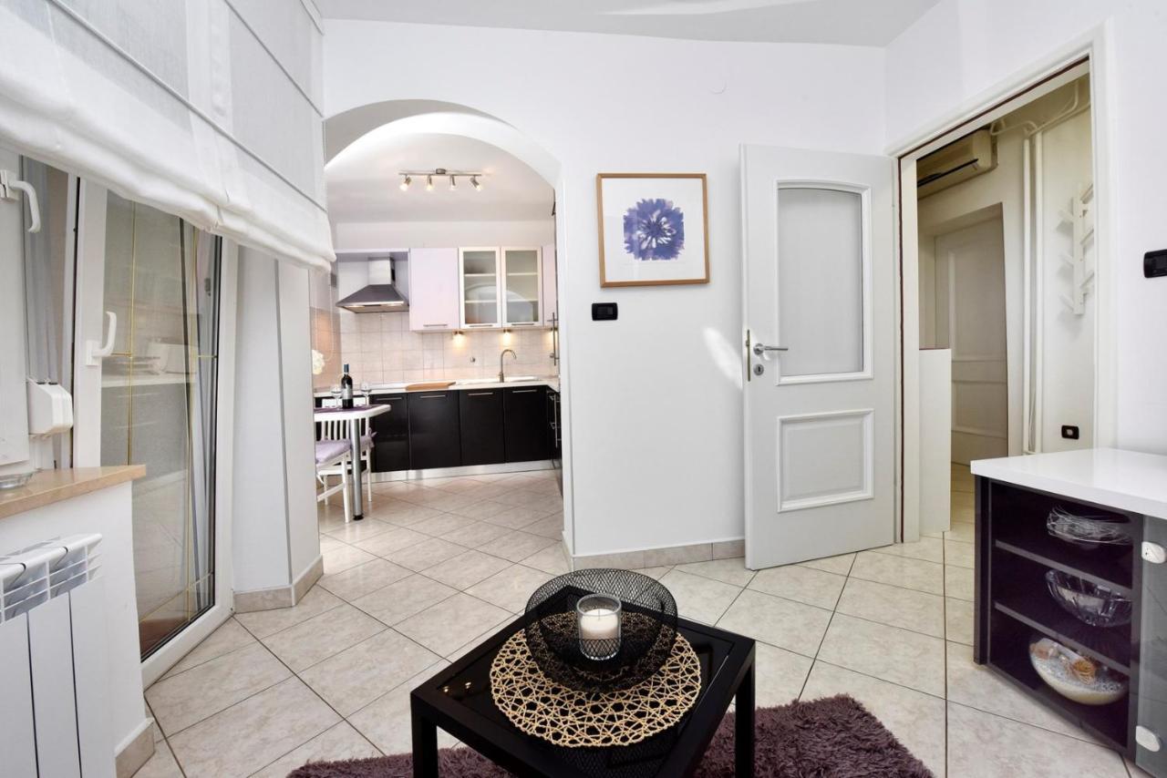 Apartments Lavizatic Пореч Екстер'єр фото