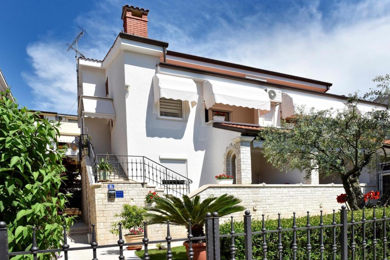 Apartments Lavizatic Пореч Екстер'єр фото