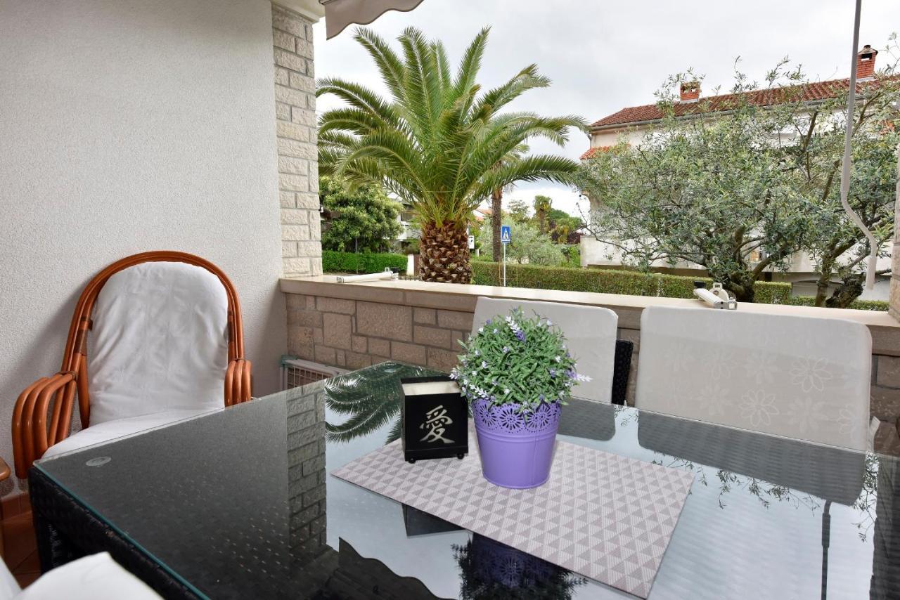 Apartments Lavizatic Пореч Екстер'єр фото
